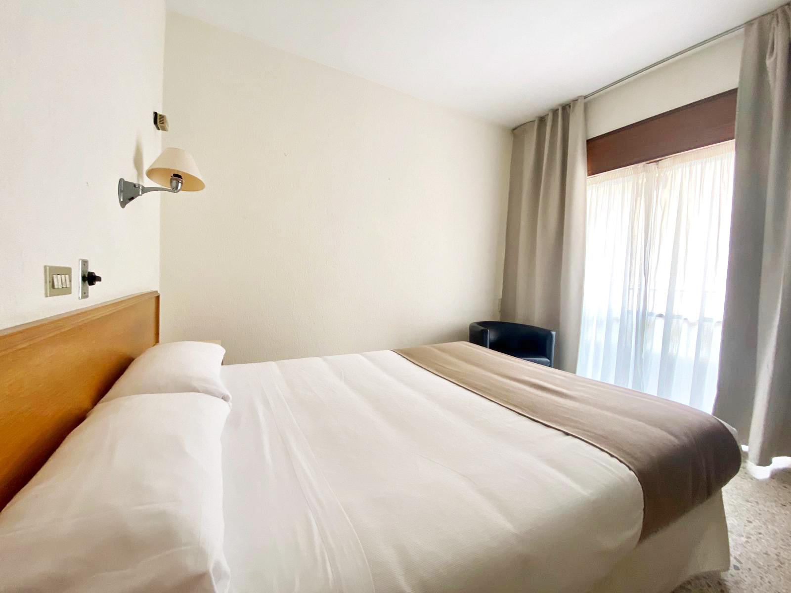 Hotel Leuka Аликанте Экстерьер фото