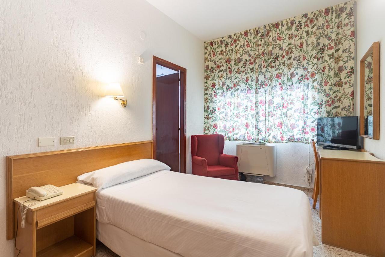 Hotel Leuka Аликанте Экстерьер фото